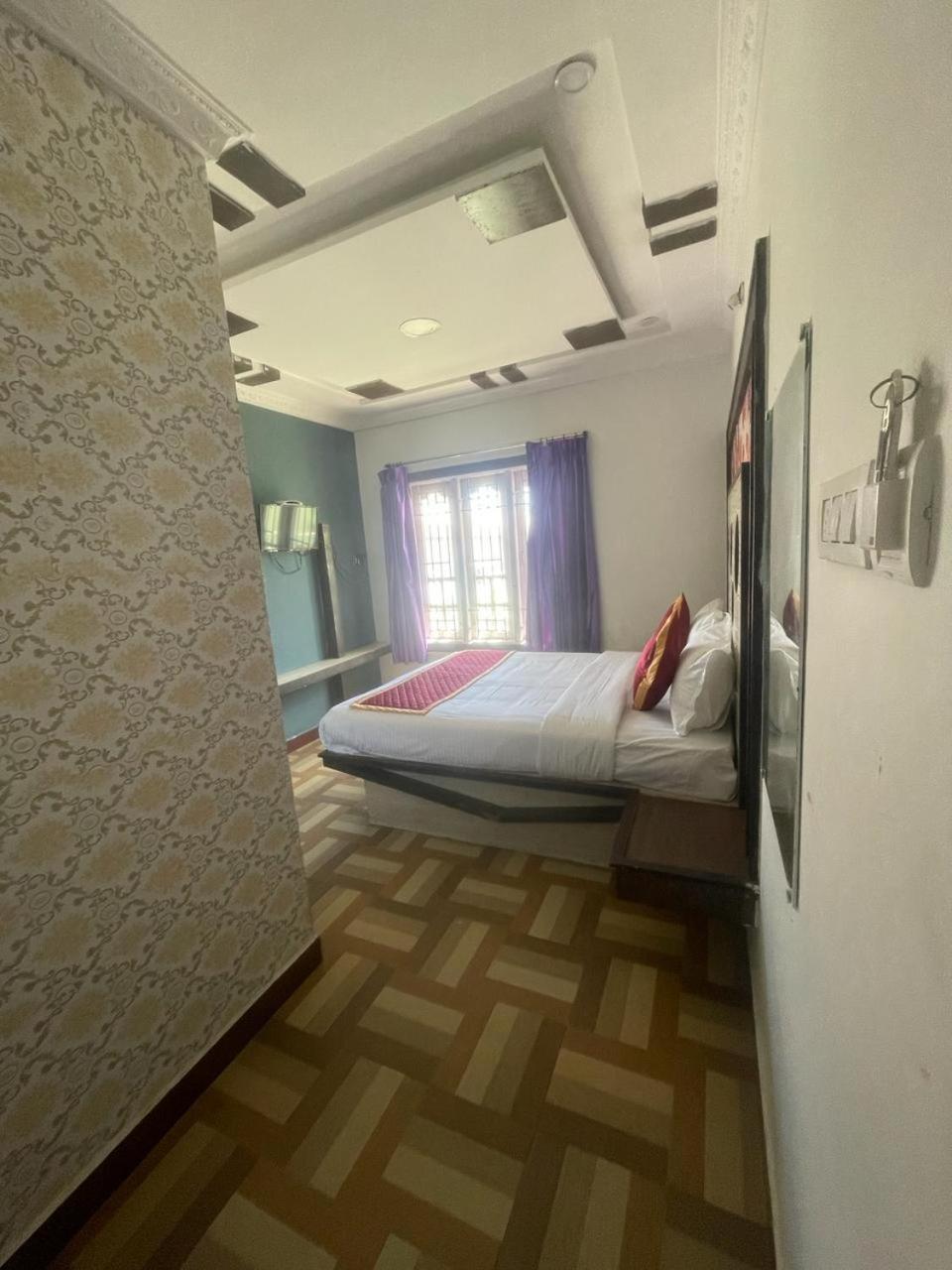 Ooty Vpr Residency Hotel Eksteriør billede