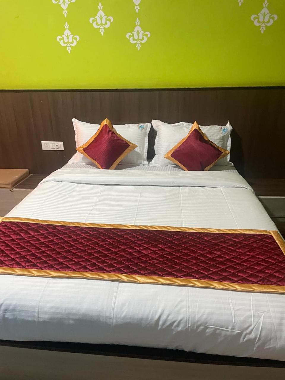 Ooty Vpr Residency Hotel Eksteriør billede