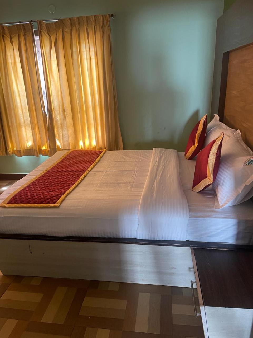 Ooty Vpr Residency Hotel Eksteriør billede